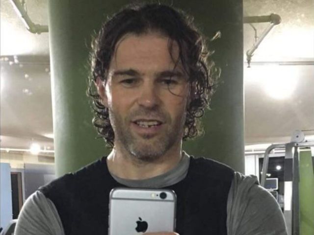PHOTO: Jaromir Jagr shows off late-night work ethic
