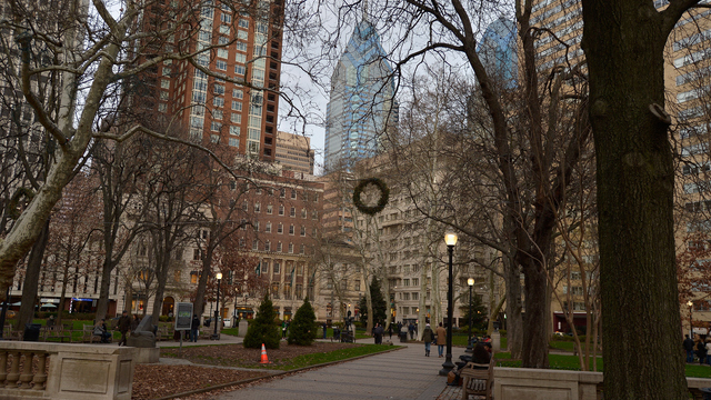 Police: Man fatally stabbed over New Jersey Devils hat at Philadelphia park