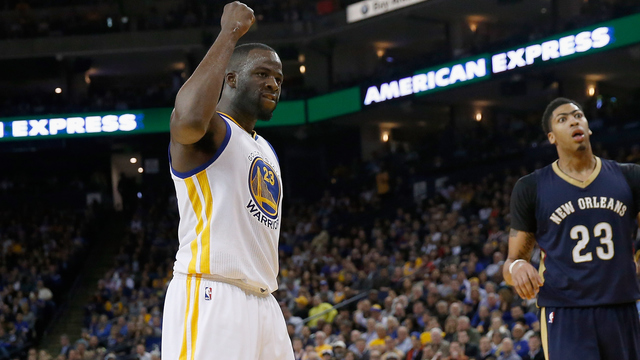 Warriors trounce Pelicans for 60th win, 49th straight home victory
