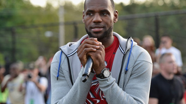 LeBron swears off social media for playoffs