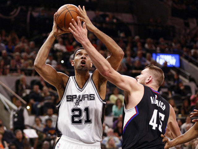 Duncan moves into 14th all time in scoring as Spurs crush Clippers