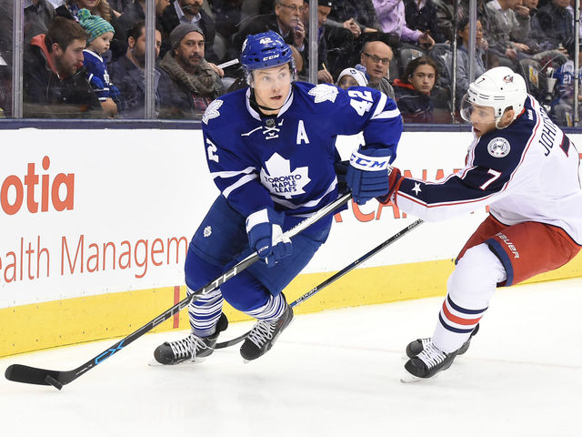 Maple Leafs' Bozak returns to practice