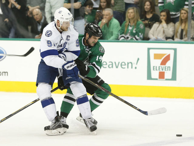 Lightning show concern after blowing lead vs. Stars