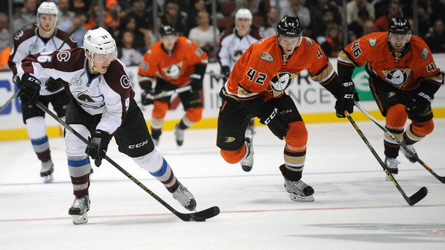 With MacKinnon hurt, Avalanche recall Rantanen