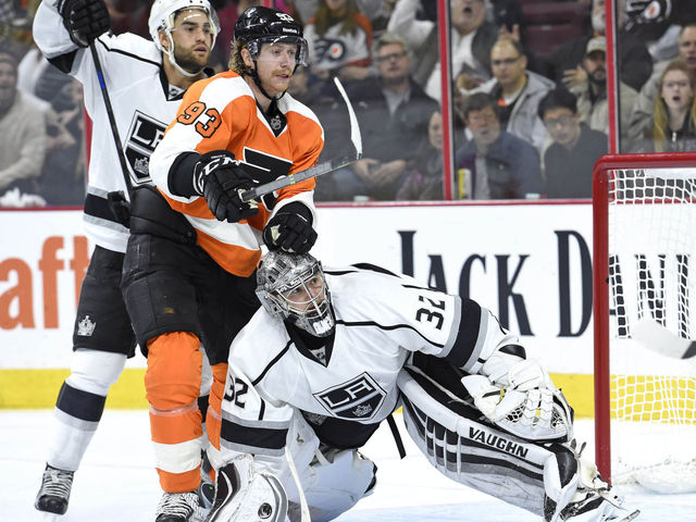 Flyers' Voracek returns for critical showdown with Penguins