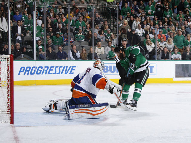 VIDEO: Stars' Eaves steals puck, goes end-to-end for breakaway goal