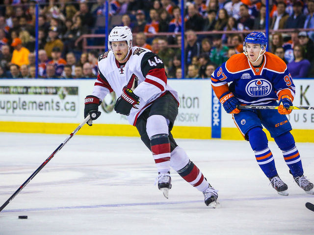 Coyotes sign defenders Connauton, Dahlbeck