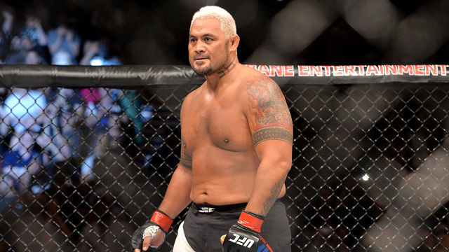 Hunt asks for UFC release if not awarded half of Lesnar's purse