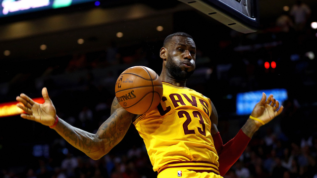 LeBron James appears to unfollow Cavaliers on Twitter, Instagram