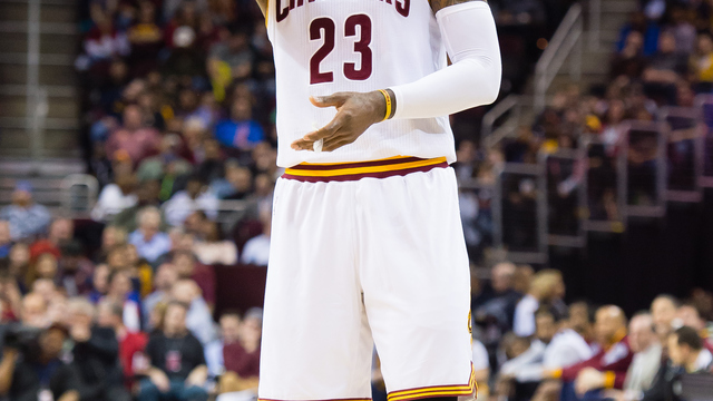 LeBron refuses to comment on unfollowing Cavs on social media