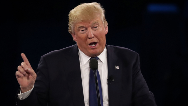 Trump threatens Cubs owners with attack ads