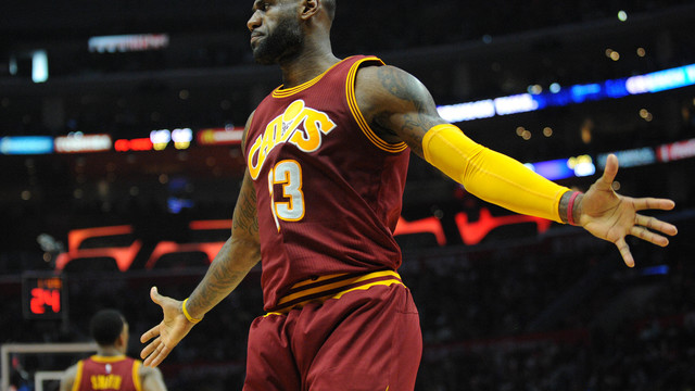 Cavs' Lue, Griffin confronted LeBron about recent behavior