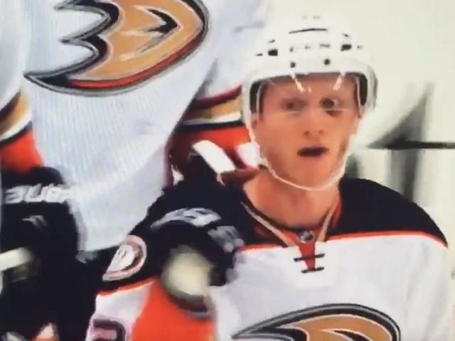 Ducks' Manson fined for throat-slash gesture directed at Kadri