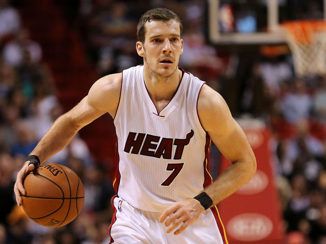 Heat's Dragic gets tooth knocked out, doesn't get call