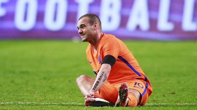 Sneijder latest injured Dutch to miss England friendly