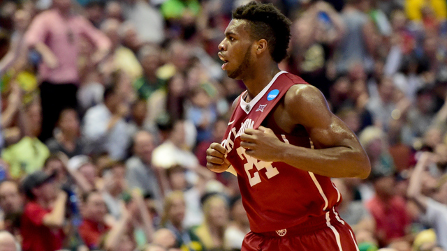 VIDEO: Buddy Hield embarrasses Tyler Dorsey with gorgeous step-backs