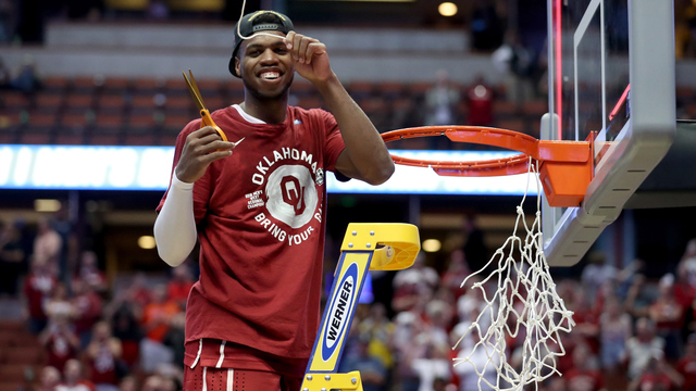 Buddy Hield says he had to 'put on a show' with Kobe in attendance