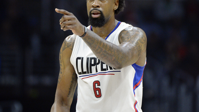 Watch: DeAndre Jordan throws up ugly air ball