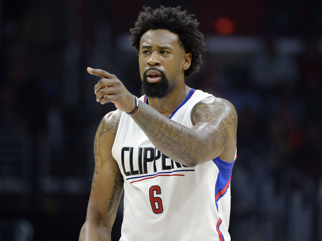 Watch: DeAndre Jordan throws up ugly air ball
