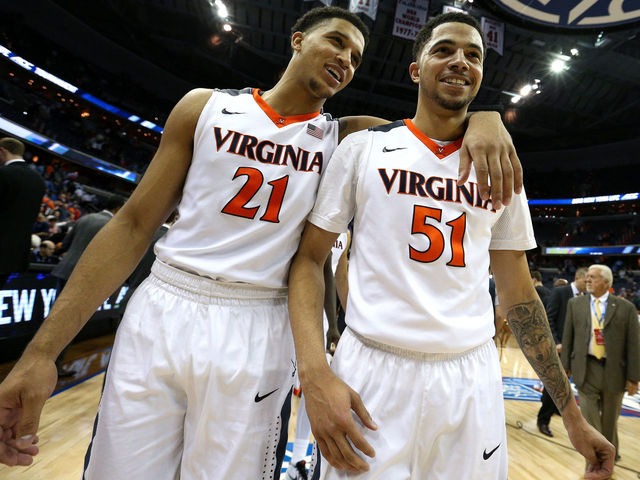 VIDEO: Thompson tosses in absurd floater vs. Syracuse