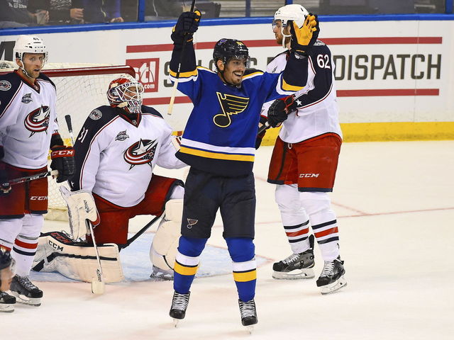 Agent: 'There's a curiosity' from NHL teams about Peter Mueller