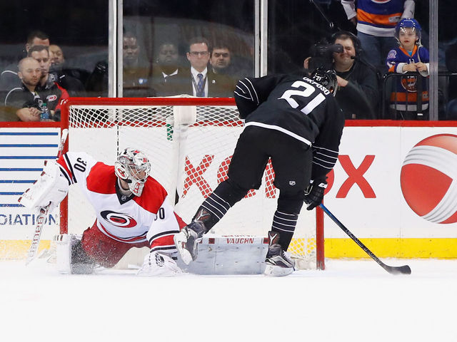 Islanders' Okposo rips Barclays Center ice after shootout win