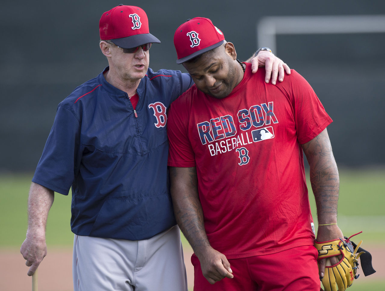 Red Sox bench Pablo Sandoval, give Travis Shaw third base job