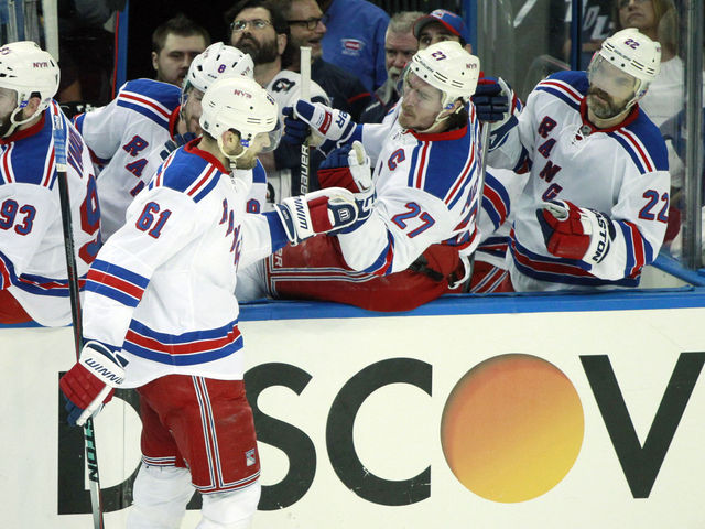 VIDEO: Nash unpacks Pesce, roofs it on Ward