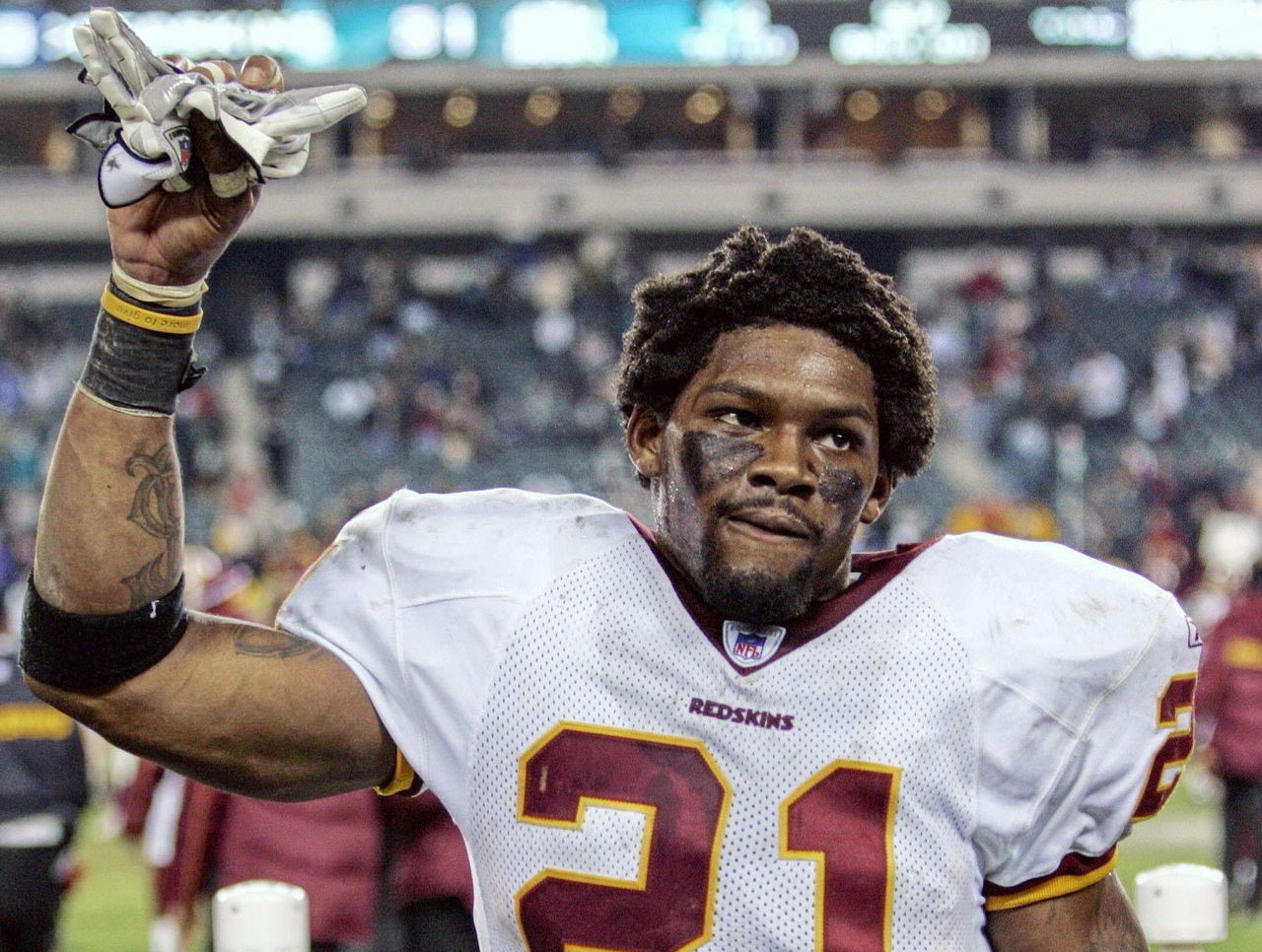 NFL world pays tribute to Sean Taylor