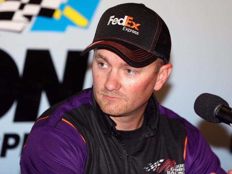 Hamlin tabs himself as the man to beat at Martinsville