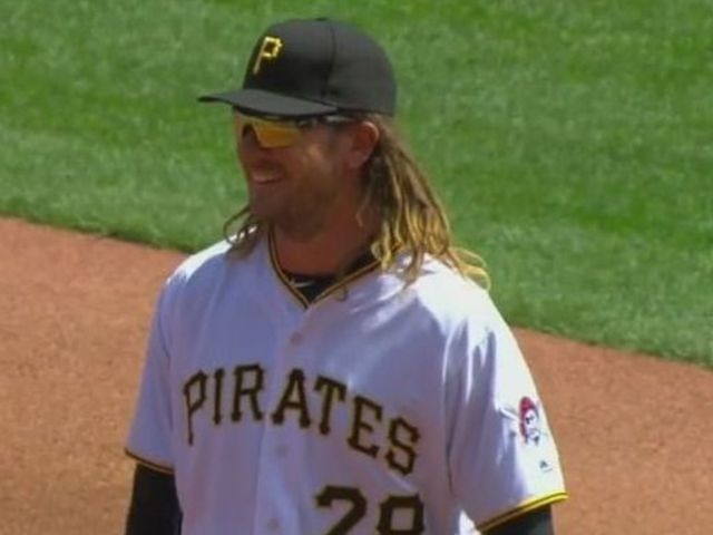 Jaso makes Pirates debut sporting yellow dreads