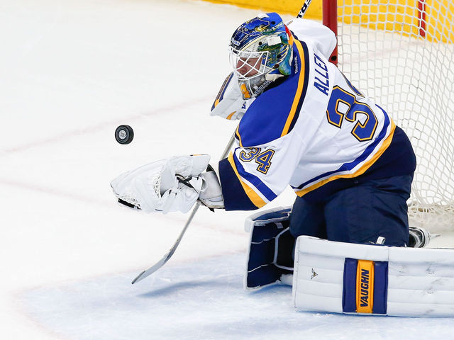 Jake Allen suffers another injury vs. Avalanche