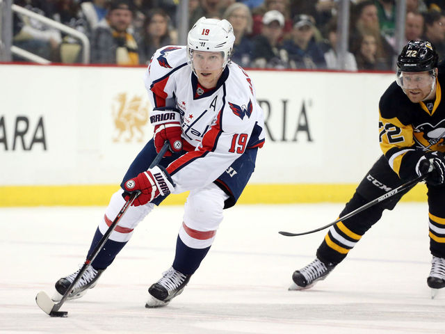 Capitals won't rush Backstrom into lineup until 100 percent healthy