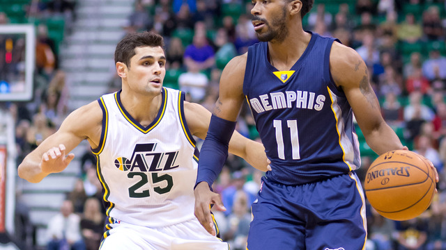Grizzlies' Joerger doesn't expect Conley back this season