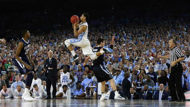 VIDEO: Marcus Paige hits circus 3 to tie game with 4 seconds left