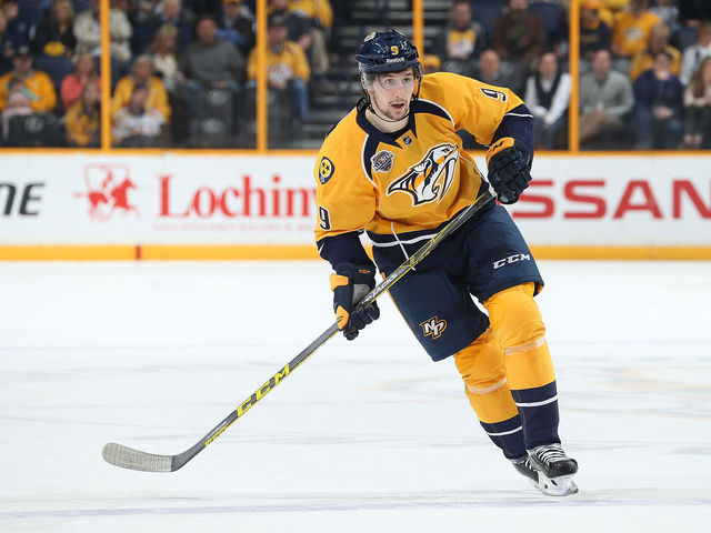 VIDEO: Filip Forsberg goes between-the-legs to beat Varlamov