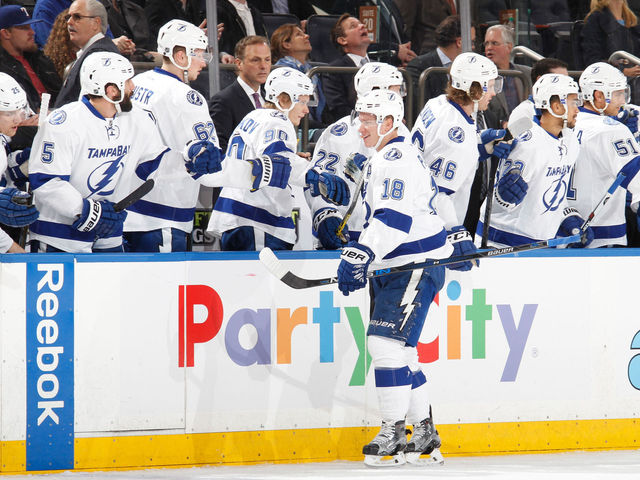 Lightning secure 3rd straight playoff berth with Bruins' loss