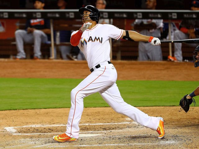 Watch: Stanton crushes longest HR of 2016 with 475-foot blast