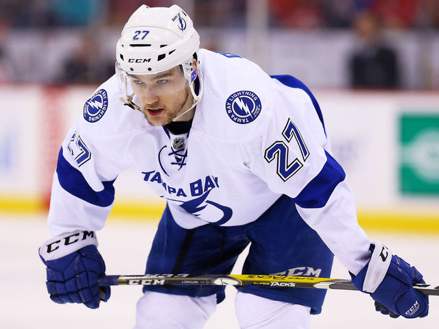 Lightning's Cooper, Drouin resolved dispute over breakfast