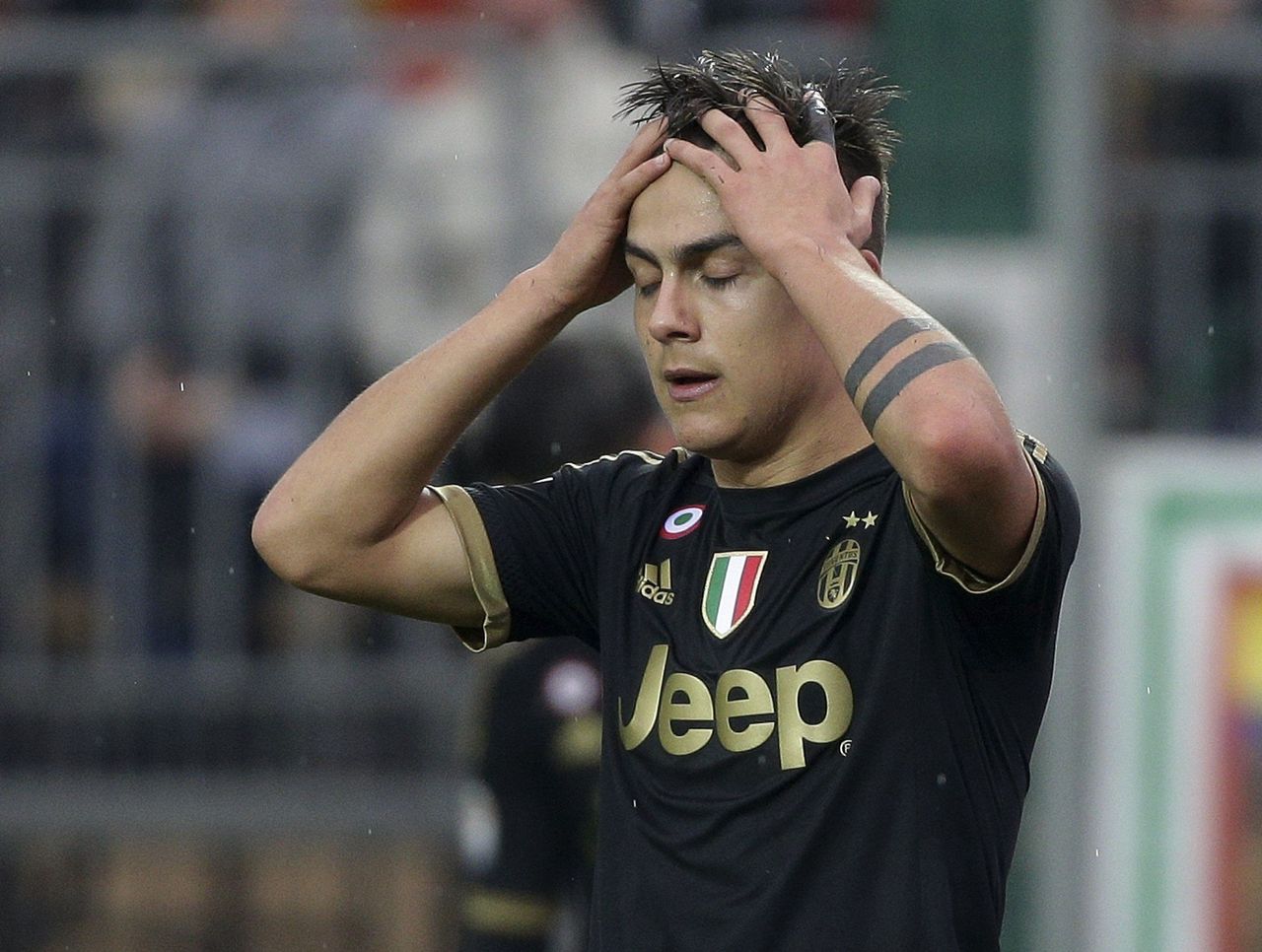 татуировка пауло дибала на руке