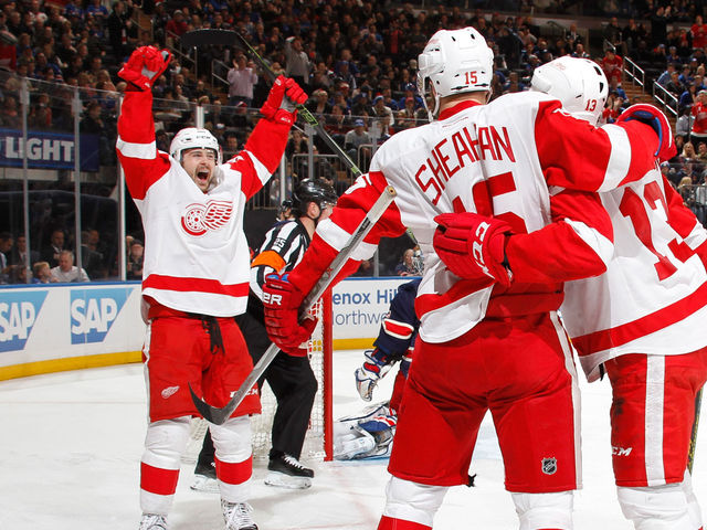 Red Wings clinch 25th consecutive playoff berth