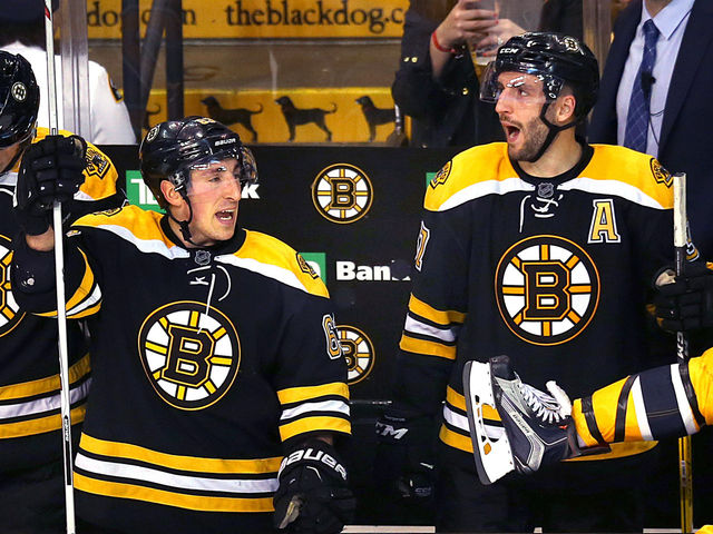 VIDEO: Bruins showered with boos in dying seconds of loss to Senators