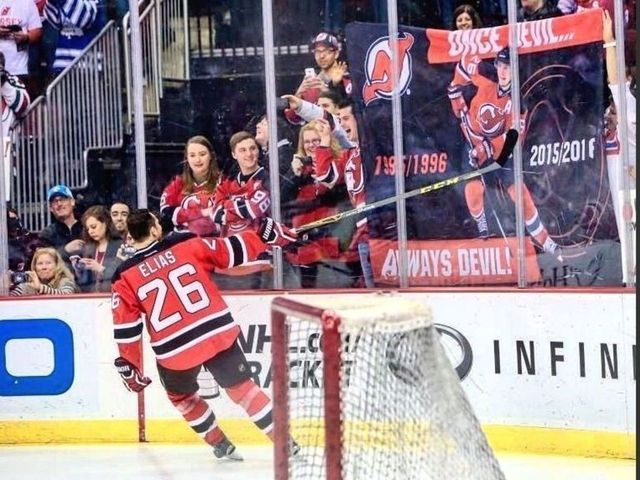 VIDEO: Elias scores in dying seconds of potential last game