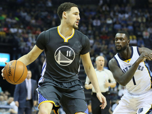Warriors match NBA record 33rd road win in thriller