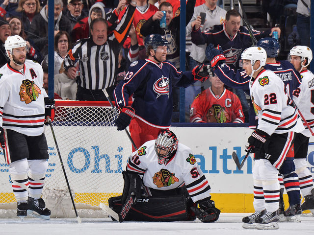 Crawford shaky in return as Blue Jackets beat Blackhawks in OT