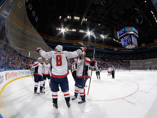 Super Structure: Ovechkin begins big night with blocker-side one-timer