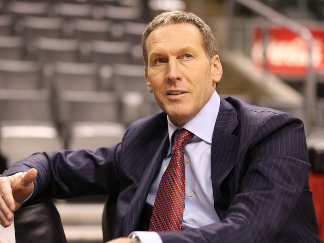 Sixers name Bryan Colangelo president of basketball operations