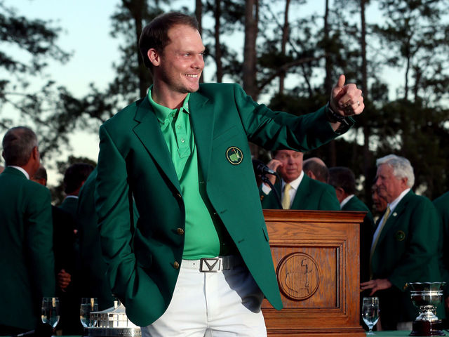 Augusta National sues to stop auction of green jackets