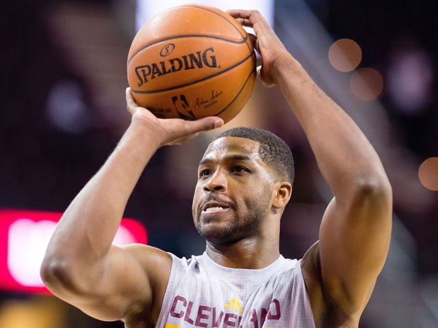 Cavs' Thompson out next 2 games; ironman streak ends at 447