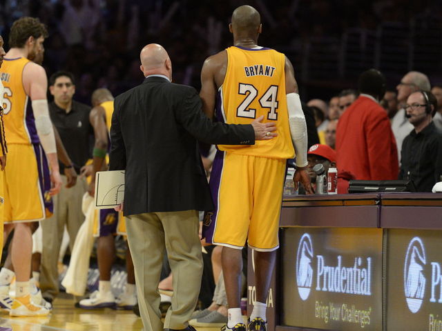 Kobe recounts 2013 injury, trying to pull Achilles back into place |  theScore.com